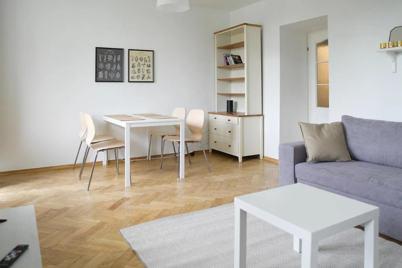 Apartament Przy Parku Saskim Varşova 0*,  Polonya